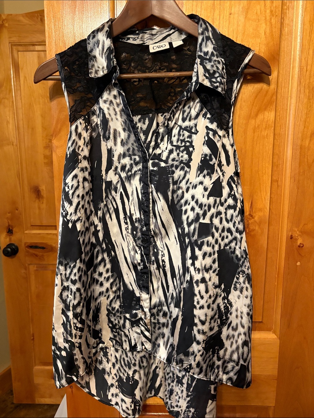 Cato Black & White Animal Print Lace Yoke Button-Front Top